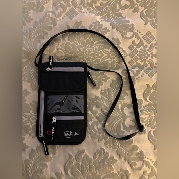 WinksTravel Bags Winks Travel Rfid Neck Pouch Passport Holder For